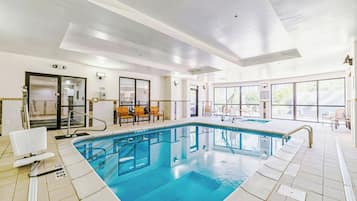 Una piscina techada