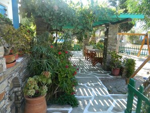 Terrace/patio - Ioanna Apartments (Naxos)