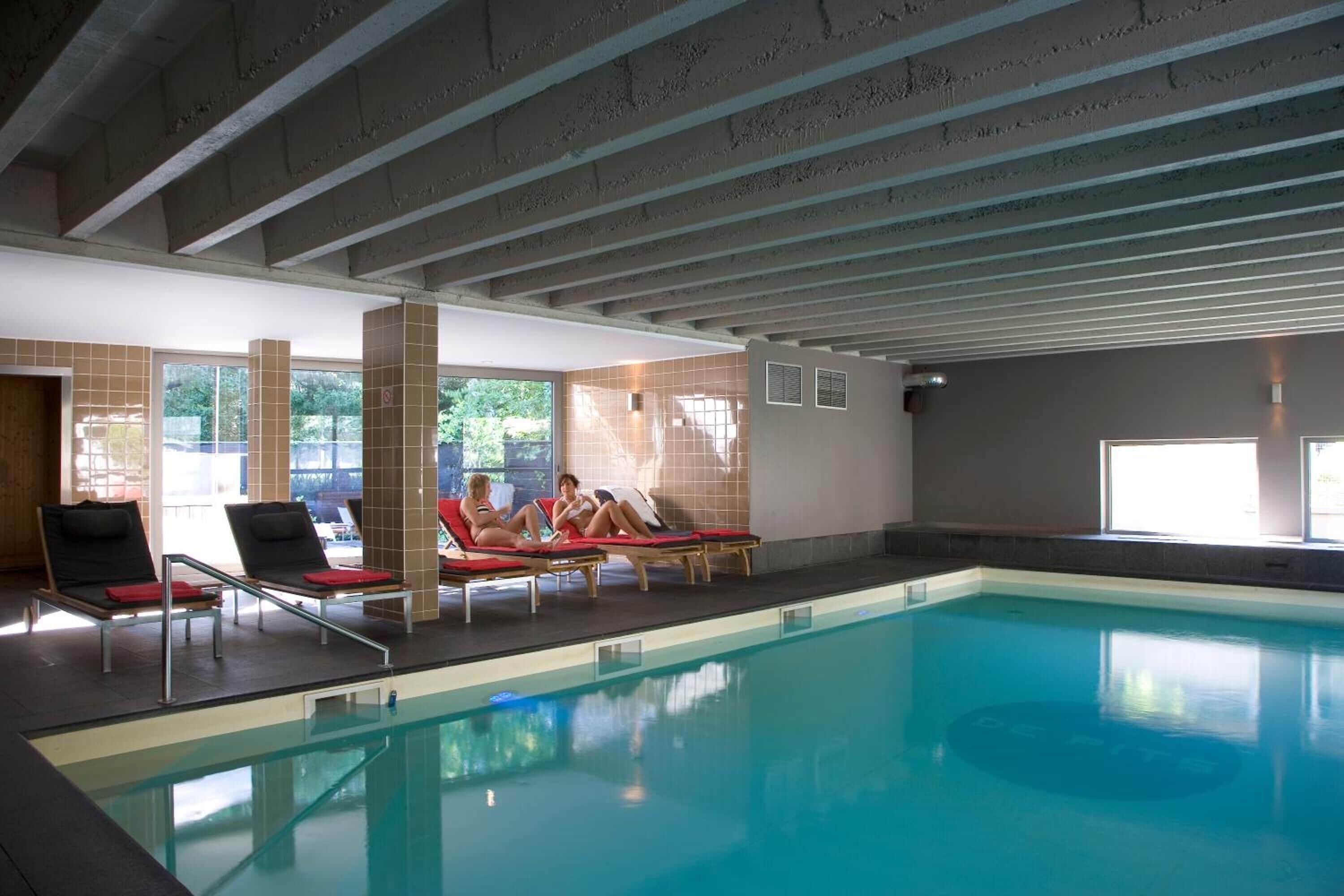 indoor pool, open 5 pm to 10 pm, pool loungers
