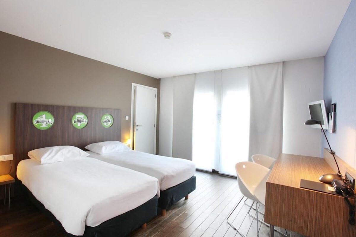 Desk, rollaway beds, free WiFi, individually decorated