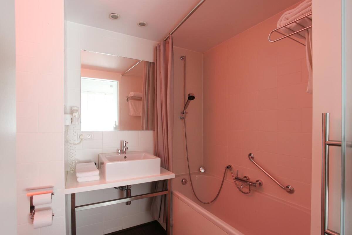 free toiletries, hair dryer, towels