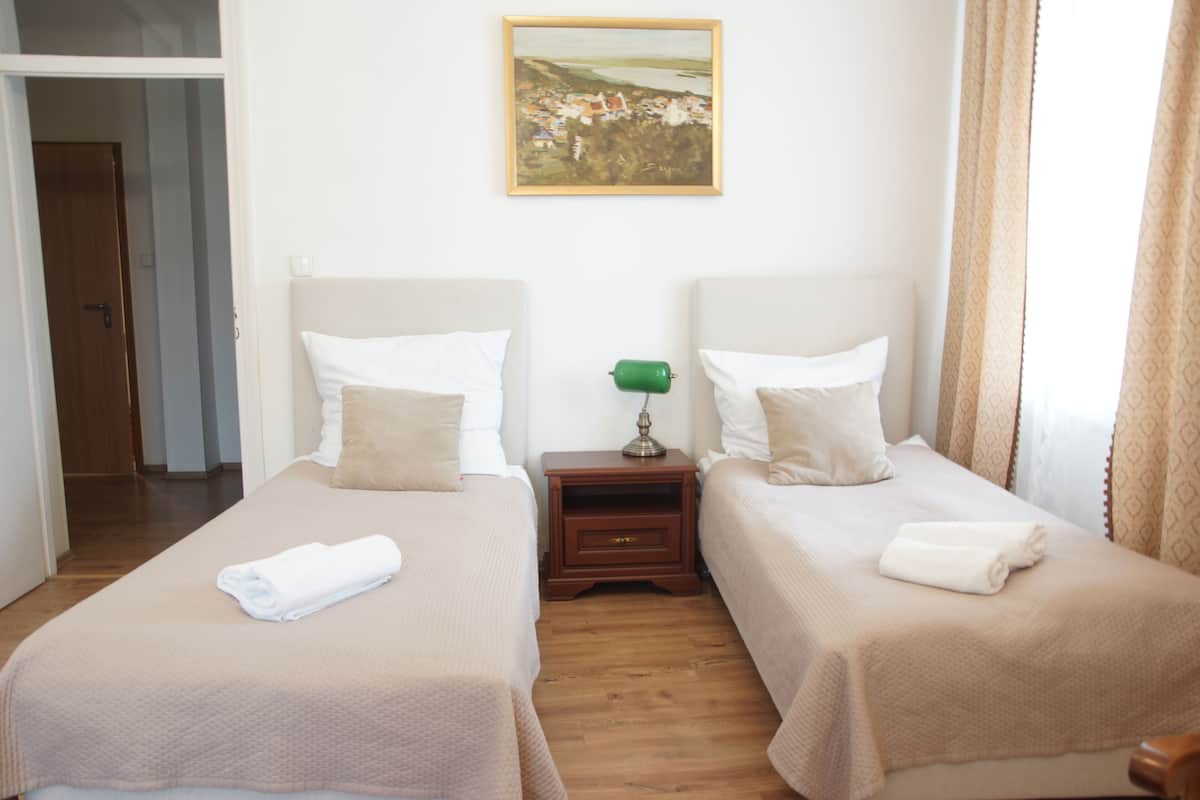 Desk, iron/ironing board, rollaway beds, free WiFi