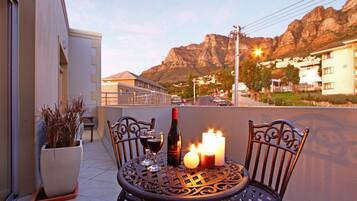 Standard Suite, 1 Bedroom, Balcony, Mountain View | Mountain view