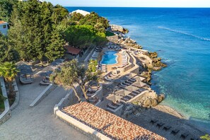 View from property - Radisson Resort Ruza Vjetrova (Bar)