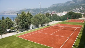 Tennis court - Radisson Resort Ruza Vjetrova (Bar)