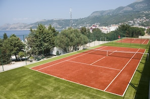 Tennis court