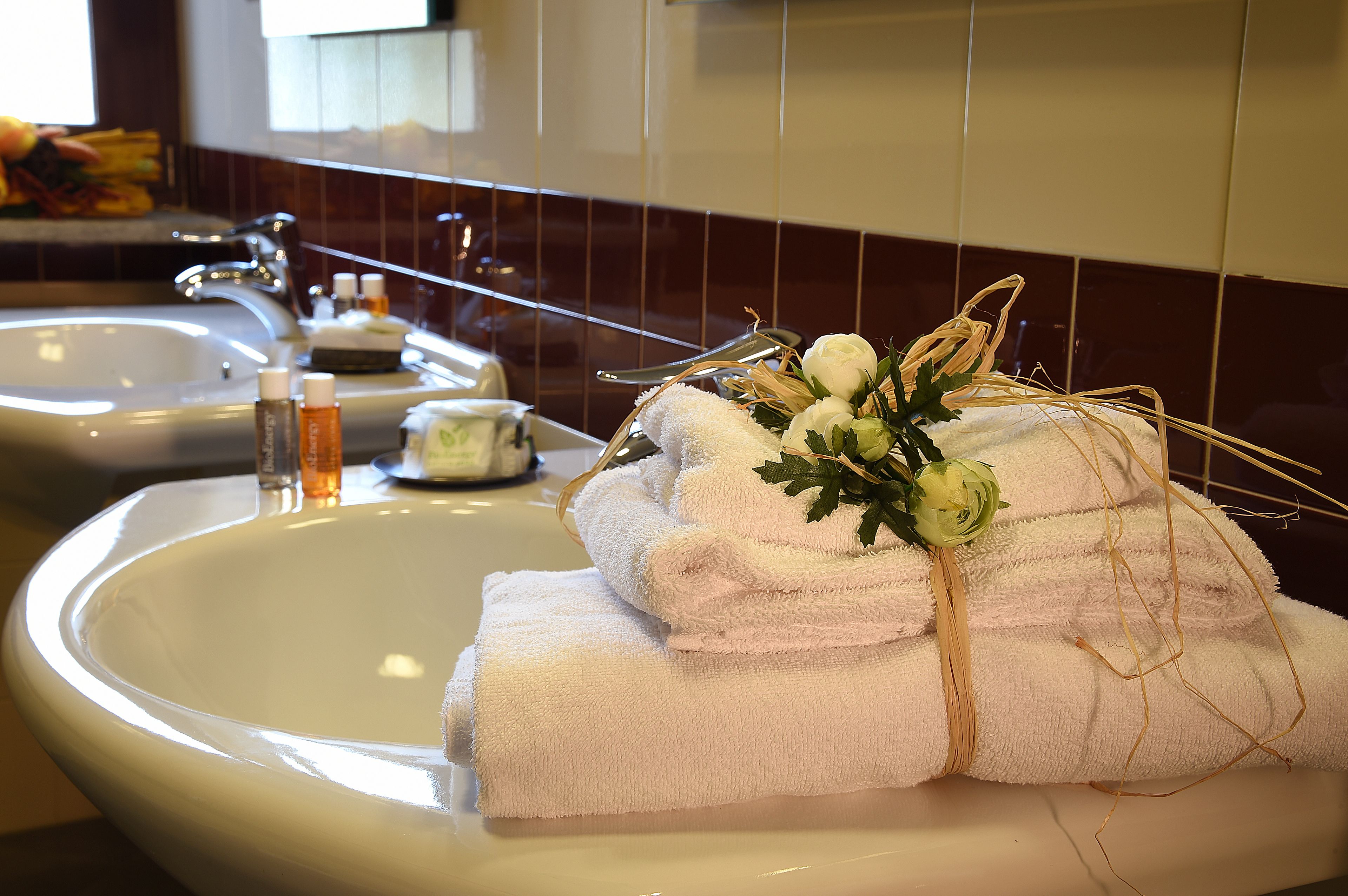 quadruple room | bathroom sink