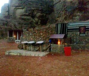 Tent for 2 people | Bathroom | Shower, bidet - Mountain Village Desert Tourist Camp - Wadi Rum - Jordan (Wadi Rum)