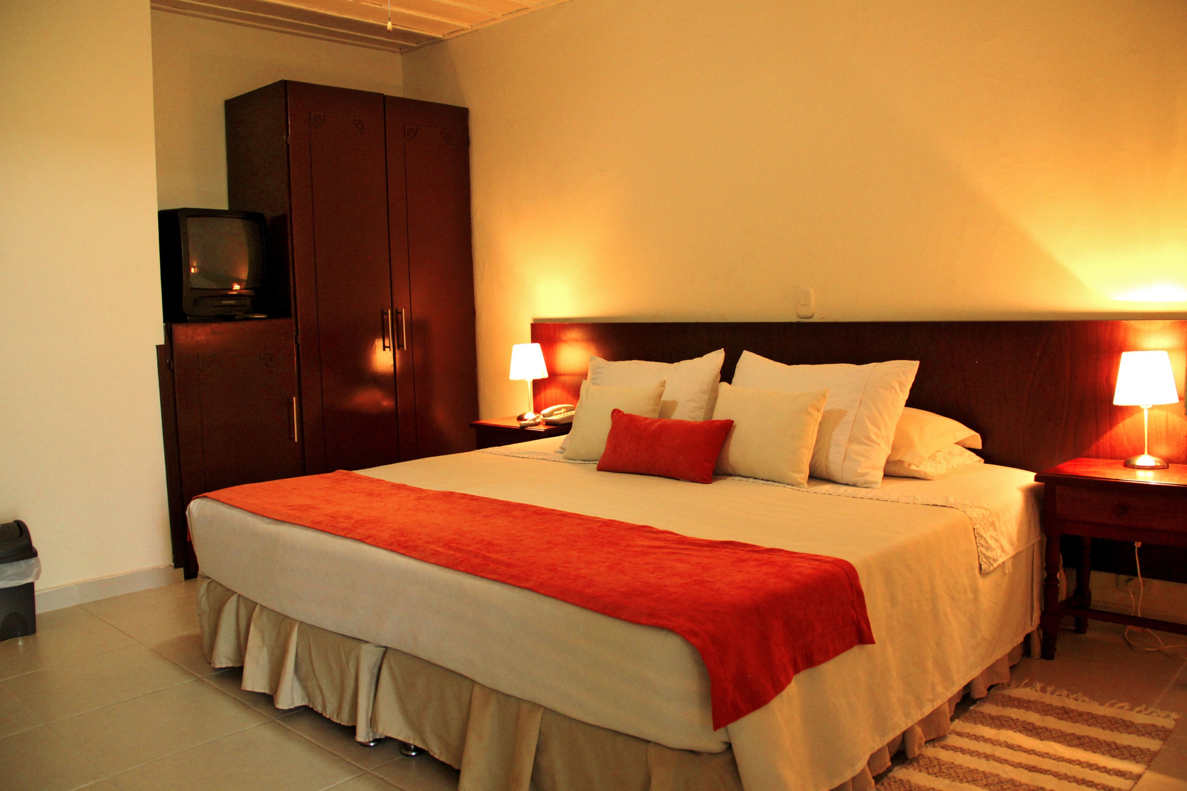 Ropa de cama de alta calidad, camas Tempur-Pedic y insonorización 