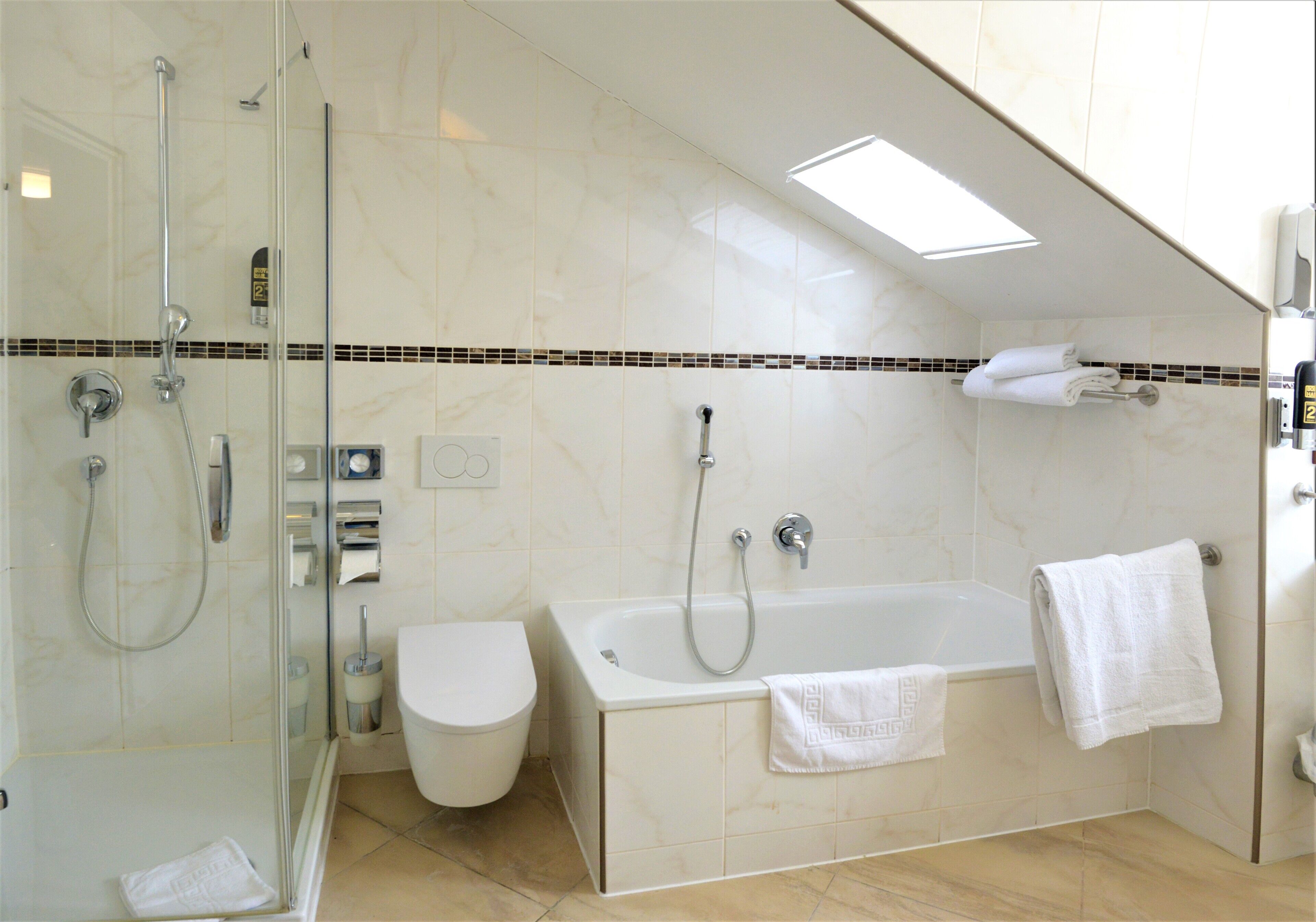 Photo - Hotel am Kochbrunnen