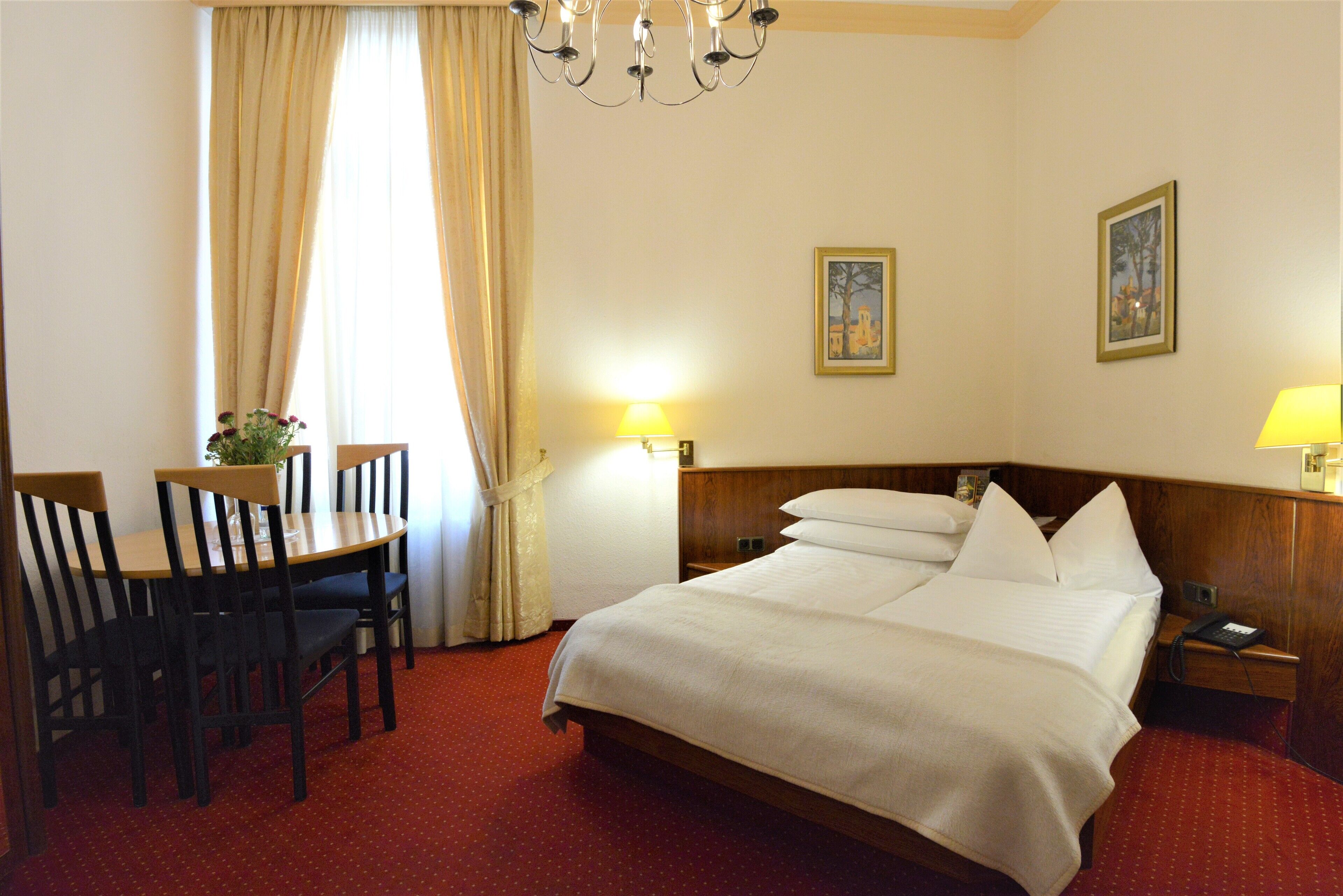 Photo - Hotel am Kochbrunnen