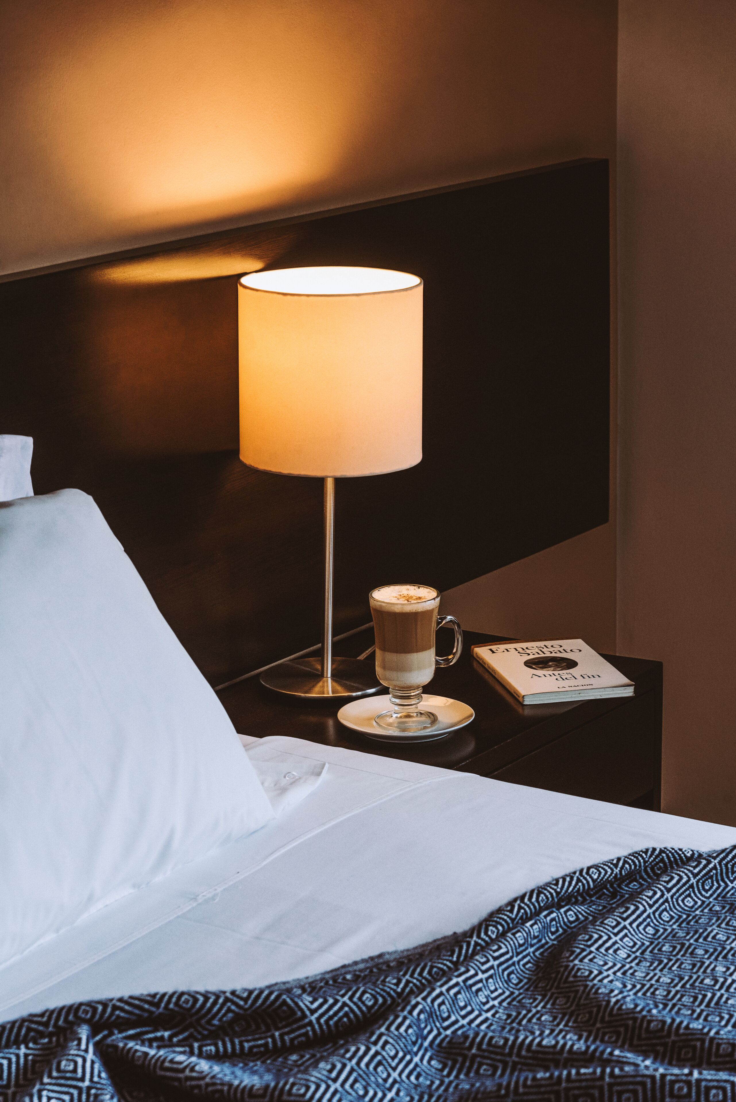 single room | premium bedding, minibar, in-room safe, desk