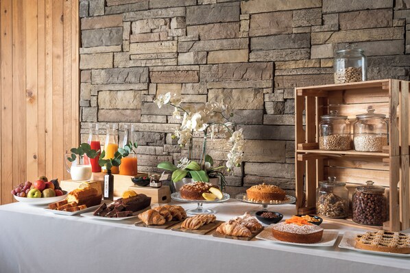 Petit déjeuner buffet compris tous les jours