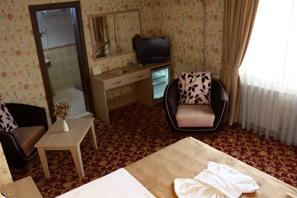 تلفزيون إل سي دي