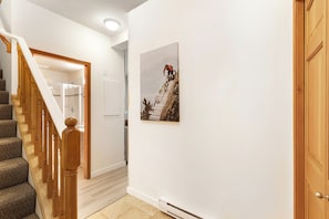 Appart'hôtel, 2 chambres | 2 chambres, ameublement personnalisé