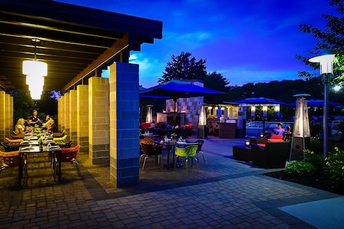 Hotel Indigo Long Island - East End by IHG