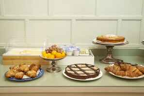 Breakfast meal - Hotel San Guido (Milan)