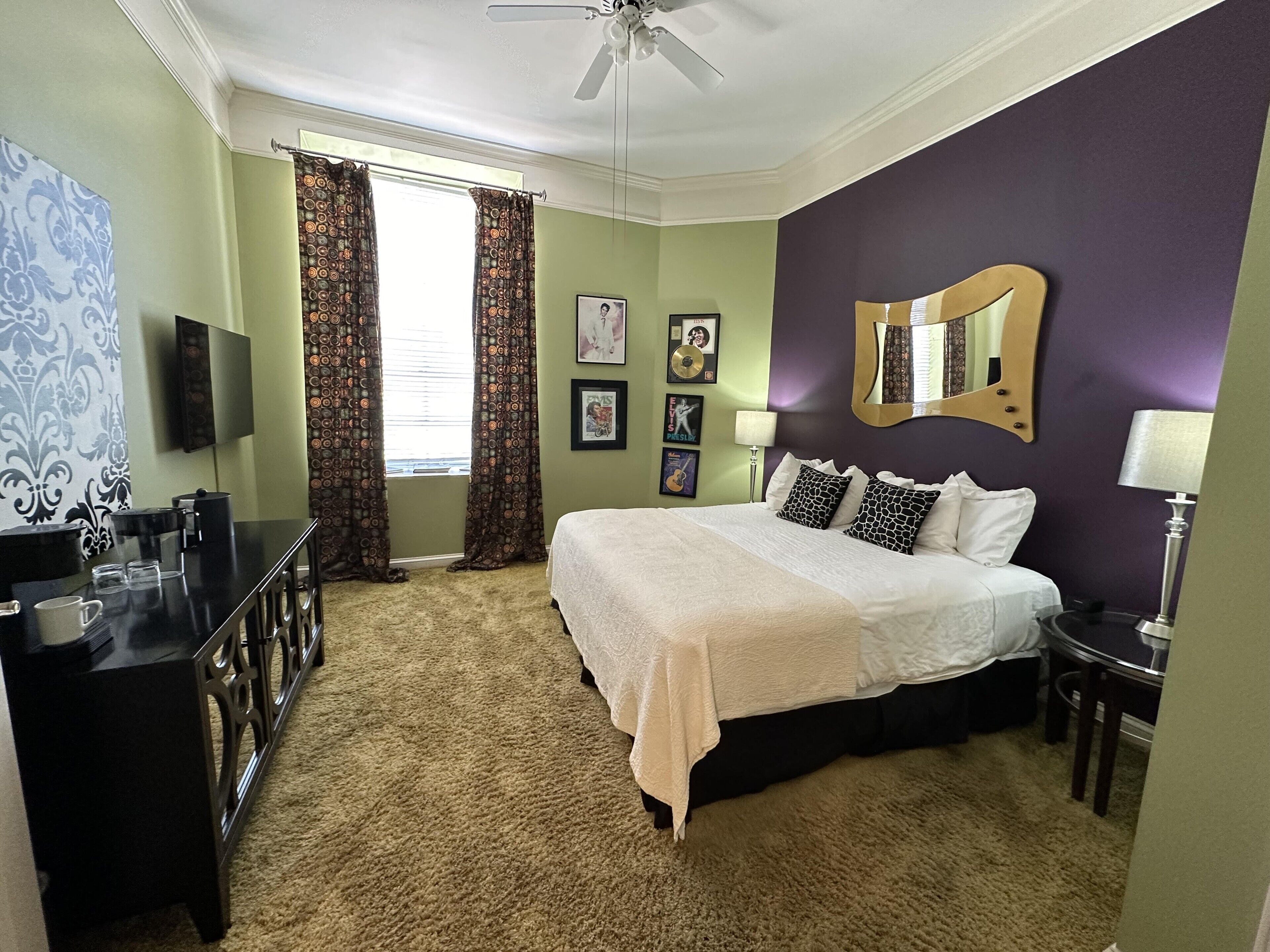 room, private bathroom (elvis sleeps-16) | in-room safe, individually decorated, individually furnished