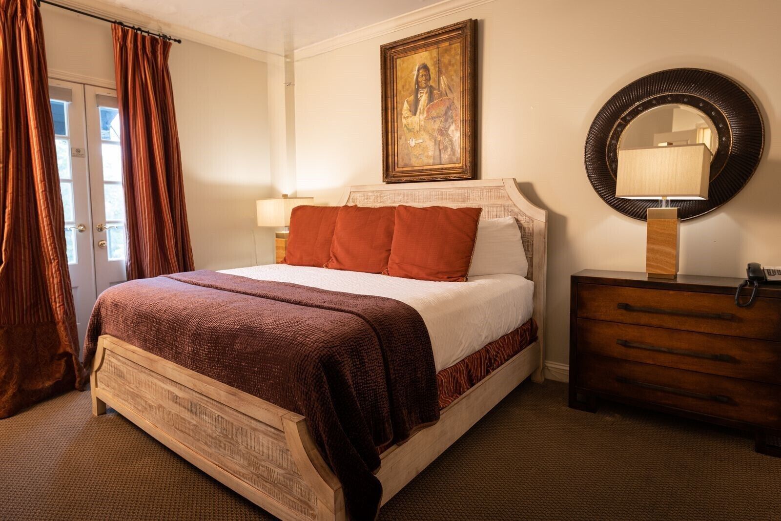 room, private bathroom (pikens picketts-11) | in-room safe, individually decorated, individually furnished