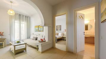 Premium Suite, Partial Sea View | Coin séjour