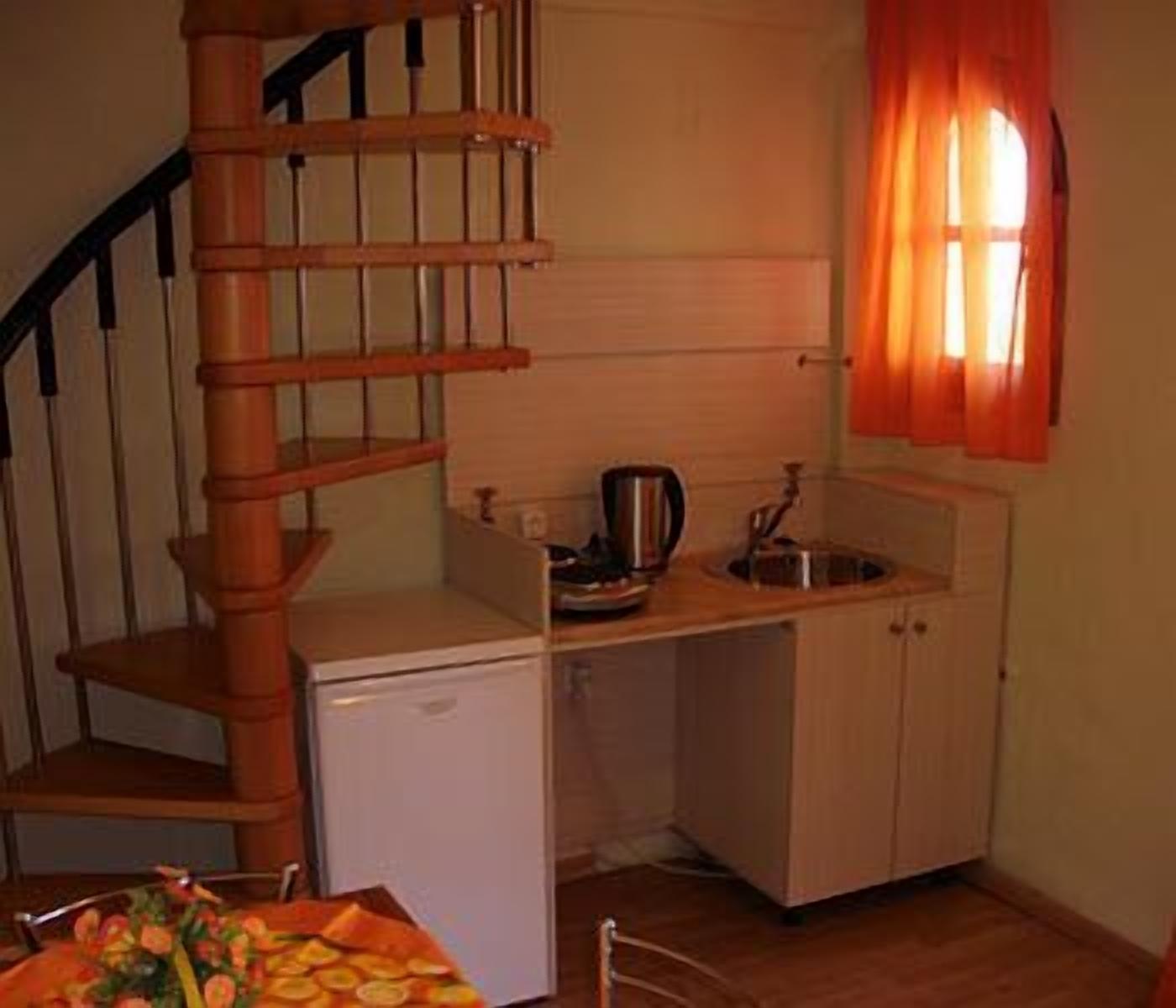 junior suite | private kitchenette | fridge, coffee/tea maker, electric kettle