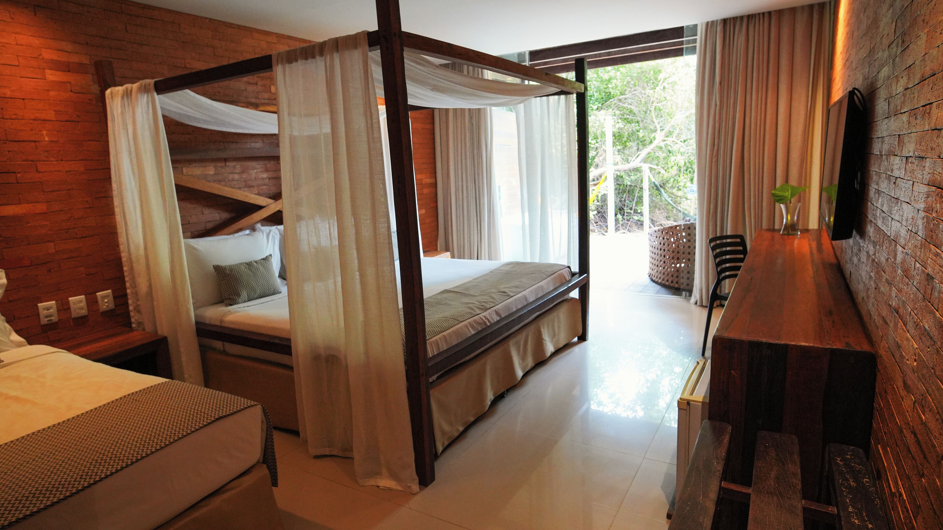 Premium Class Pé na Areia | Minibar, coffre-fort, bureau, rideaux d’obscurcissement