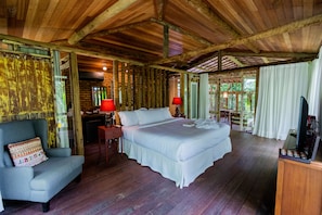 Premium Class Refúgio | 迷你吧、客房内保险箱、办公桌、遮光窗帘