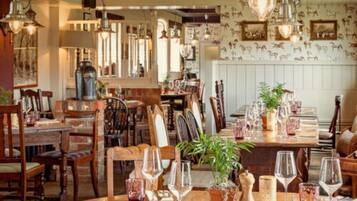 Breakfast, lunch, dinner served; British cuisine, garden views