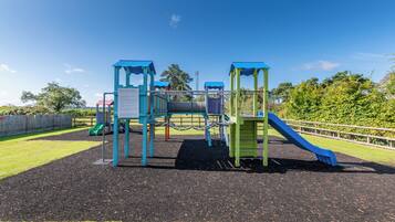 Children’s play area – outdoor