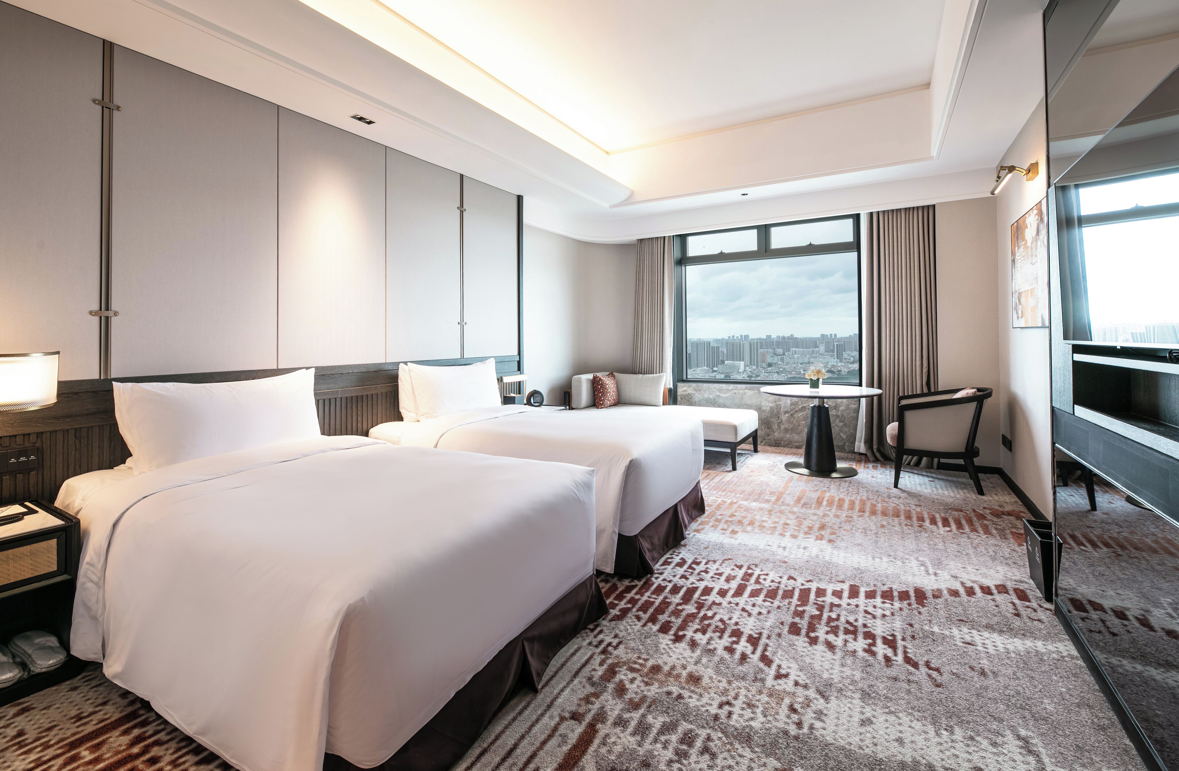 Classic Room, 2 Twin Beds, Club Lounge Access | Premium bedding, down comforters, minibar, in-room safe