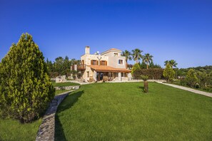 Huvila, 2 makuuhuonetta, yksityinen uima-allas, merinäköala (Kissos) | Näkymä huoneesta