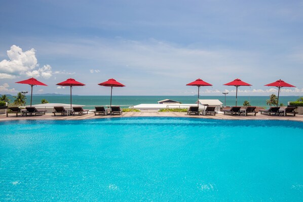 2 outdoor pools, pool umbrellas, pool loungers