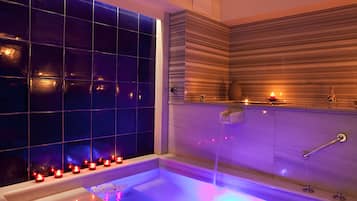Suite tradicional | Baño | Pantuflas y toallas