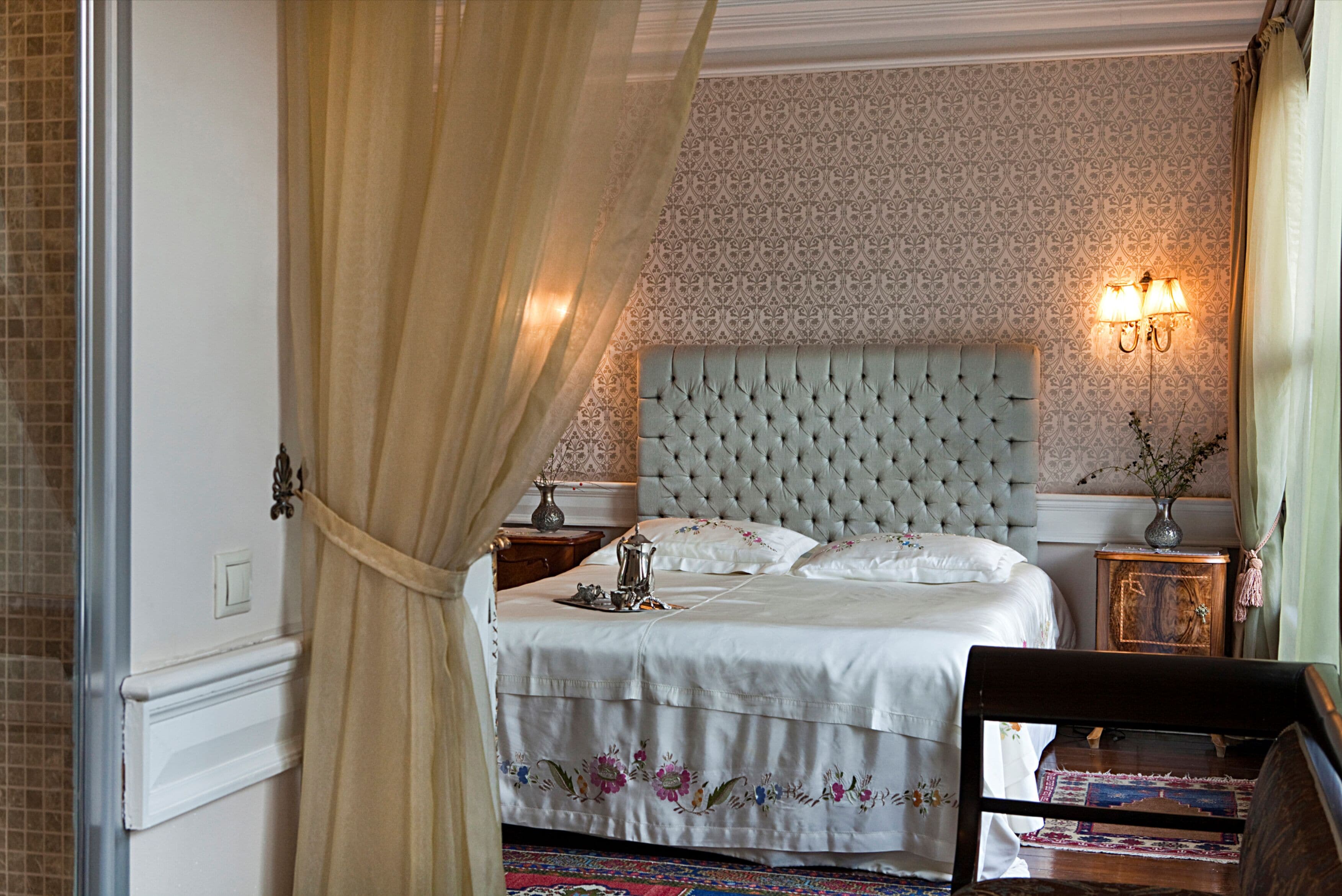 junior suite | 1 bedroom, minibar, in-room safe, iron/ironing board