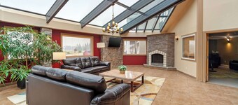 Best Western Plus Mirage Hotel & Resort