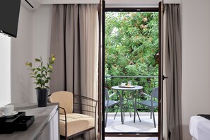 Deluxe Room | Free WiFi, bed sheets - Hotel Yianna (Agistri)