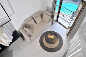 Grand Suite with Loft and Pool View | Blick vom Balkon