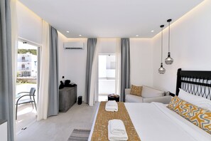 Superior Room | Free WiFi, bed sheets - Hotel Yianna (Agistri)