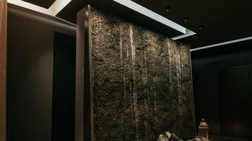 Un sauna, baño turco