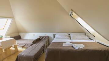 Family room for 4 | WiFi