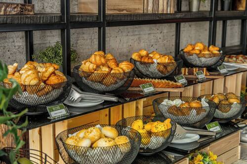 Free daily buffet breakfast