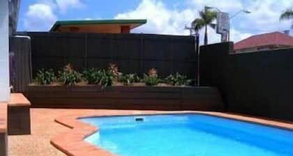Nambour Lodge Motel