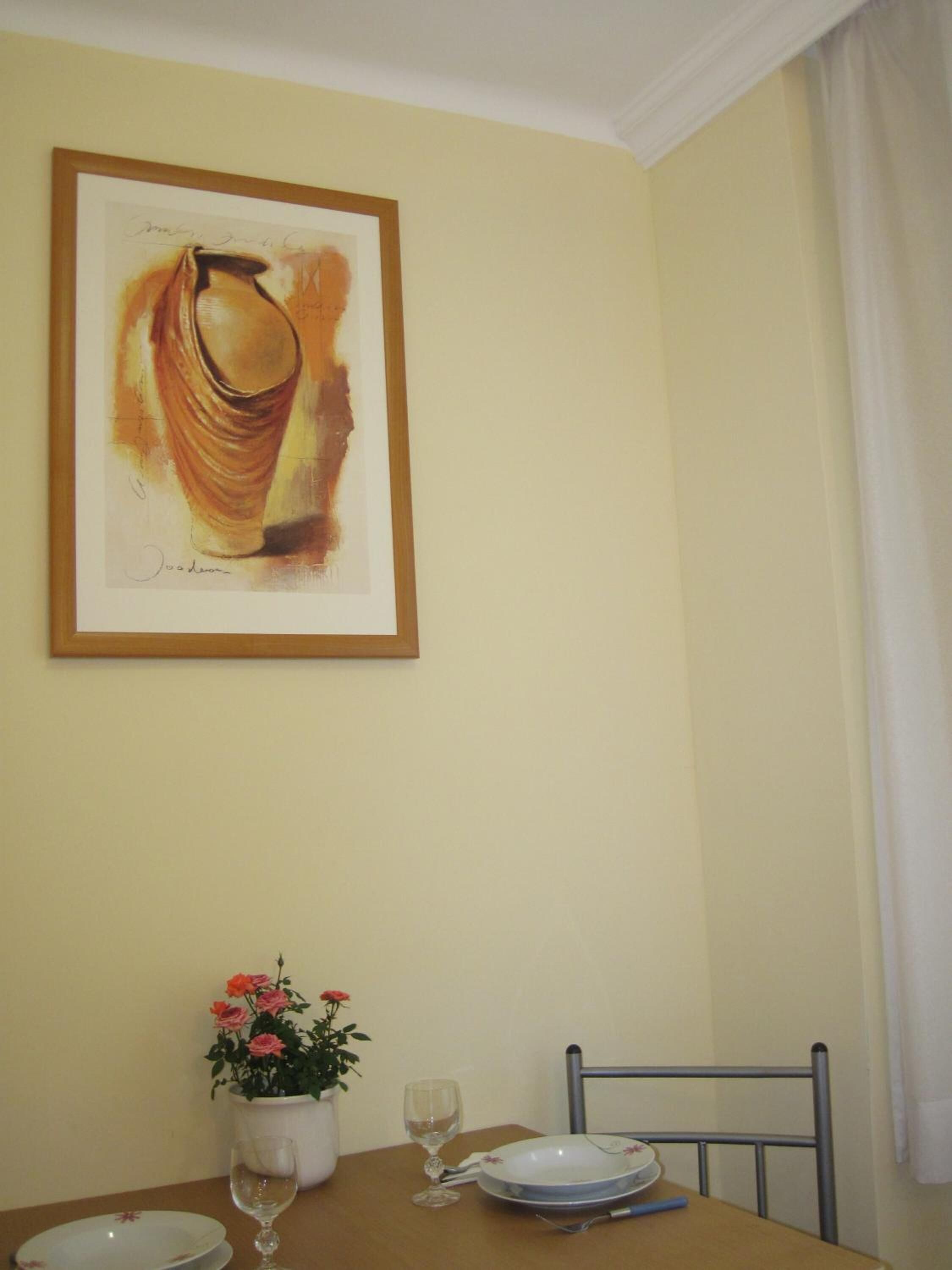 fridge, microwave, coffee/tea maker