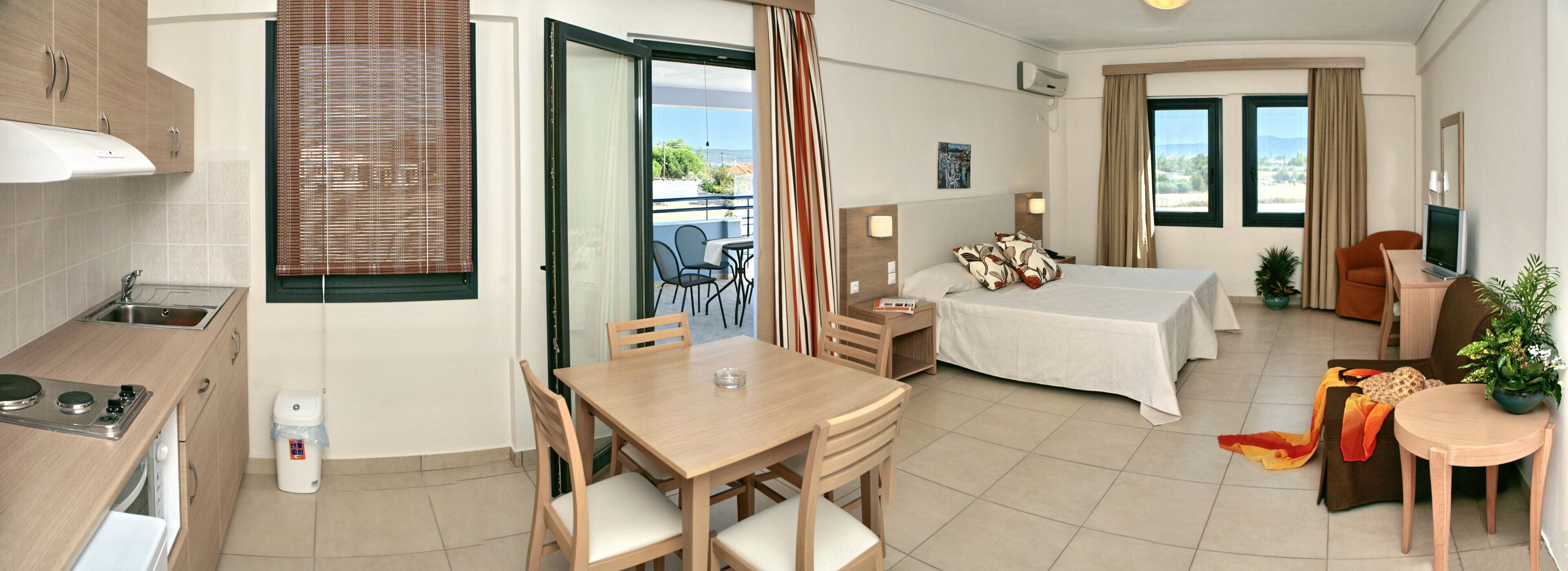 In-room safe, individually decorated, desk, laptop workspace