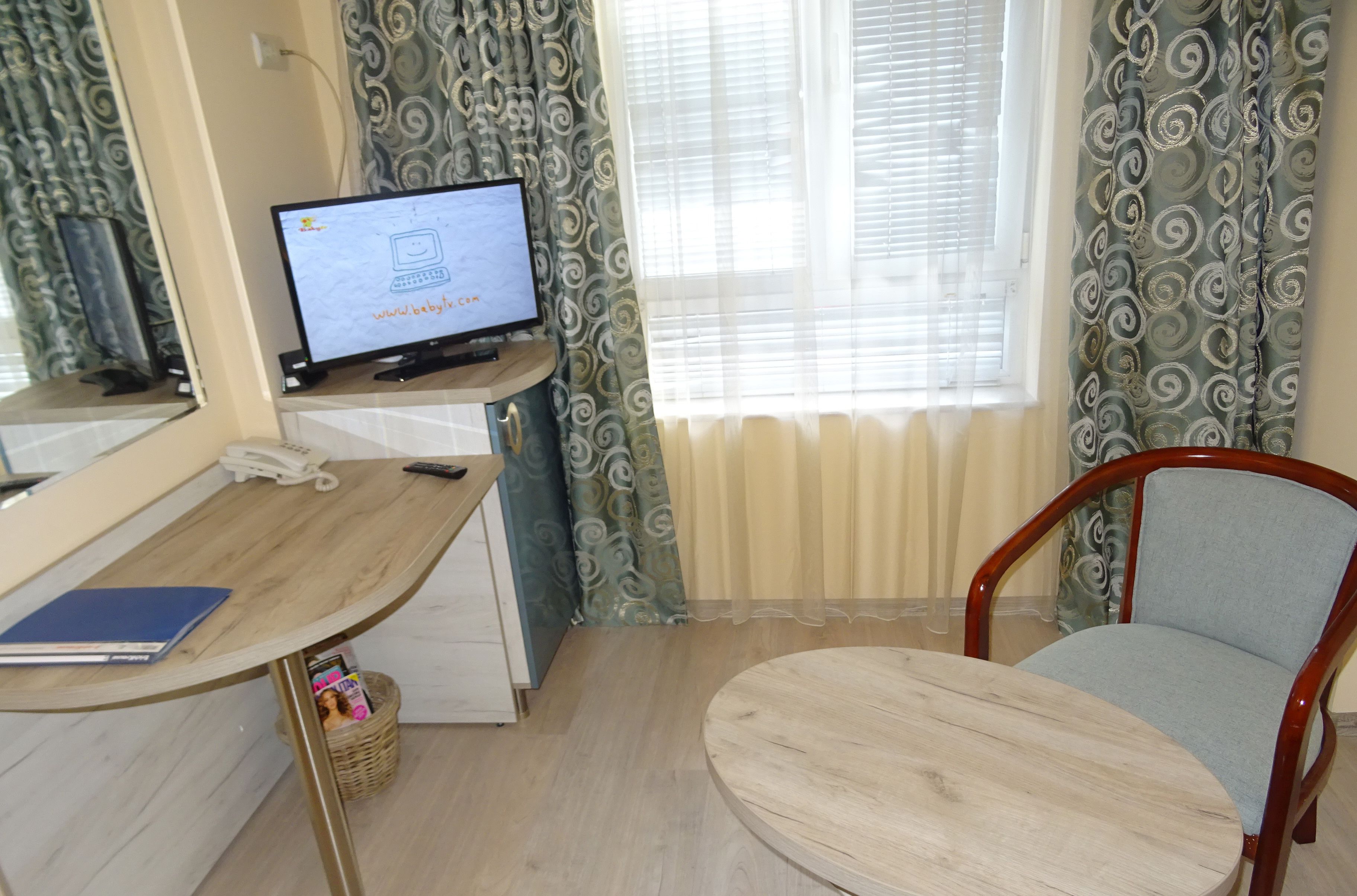 city double or twin room | minibar, in-room safe, desk, iron/ironing board