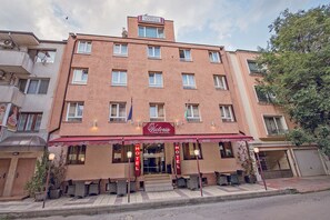 Front of property - Victoria Hotel (Varna)