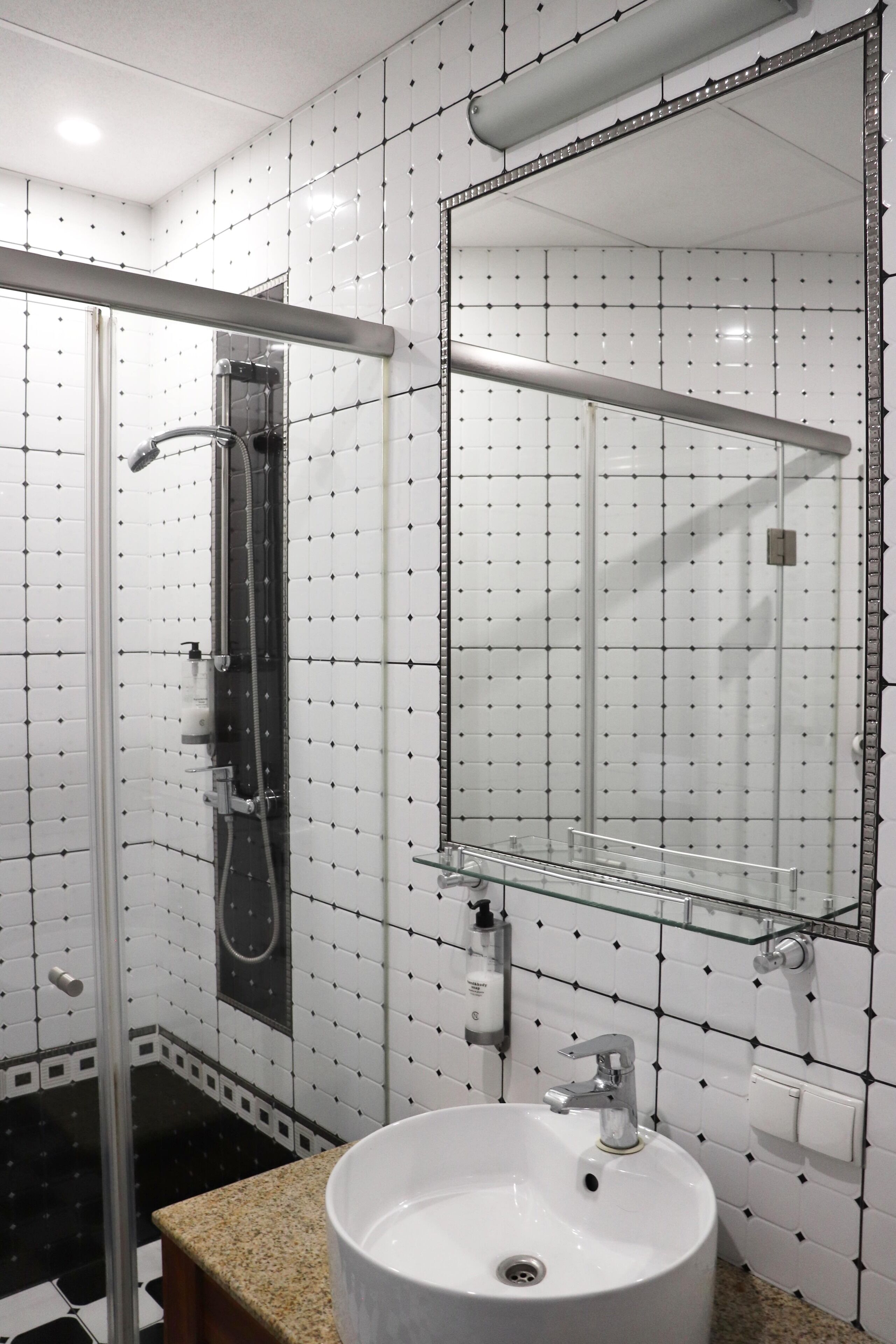 double room | bathroom | shower, hair dryer, towels, soap