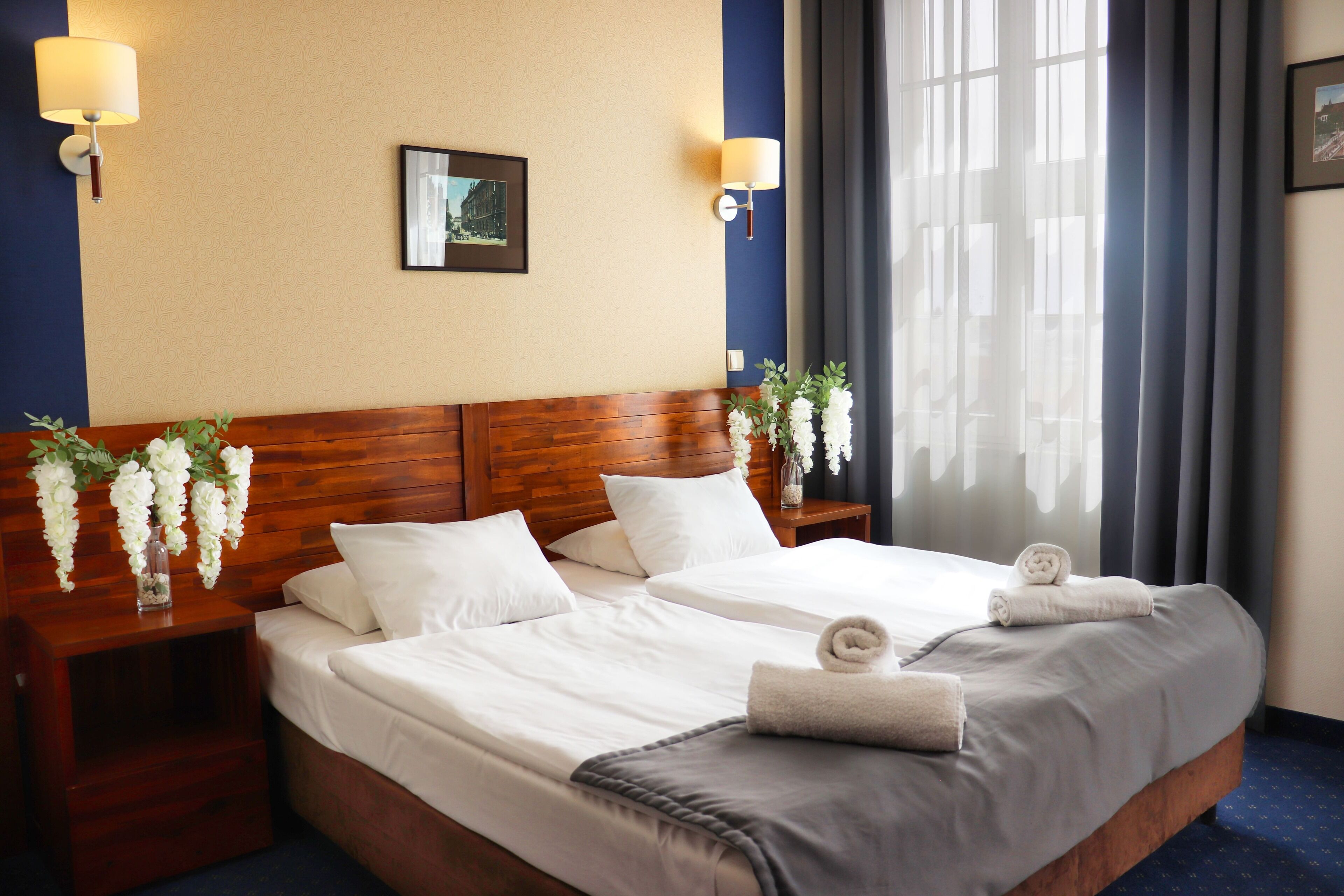 double room | 1 bedroom, desk, laptop workspace, soundproofing