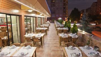 Frühstück, Mittagessen, Abendessen, türkische Küche