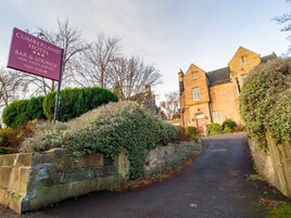 Suite Familiale | Vue sur la rue